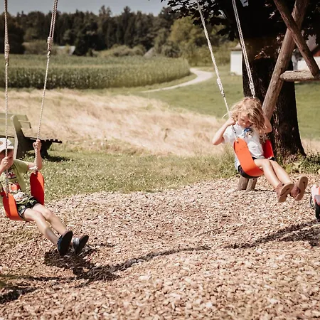 Martinhof Hotell Sankt Martin im Sulmtal